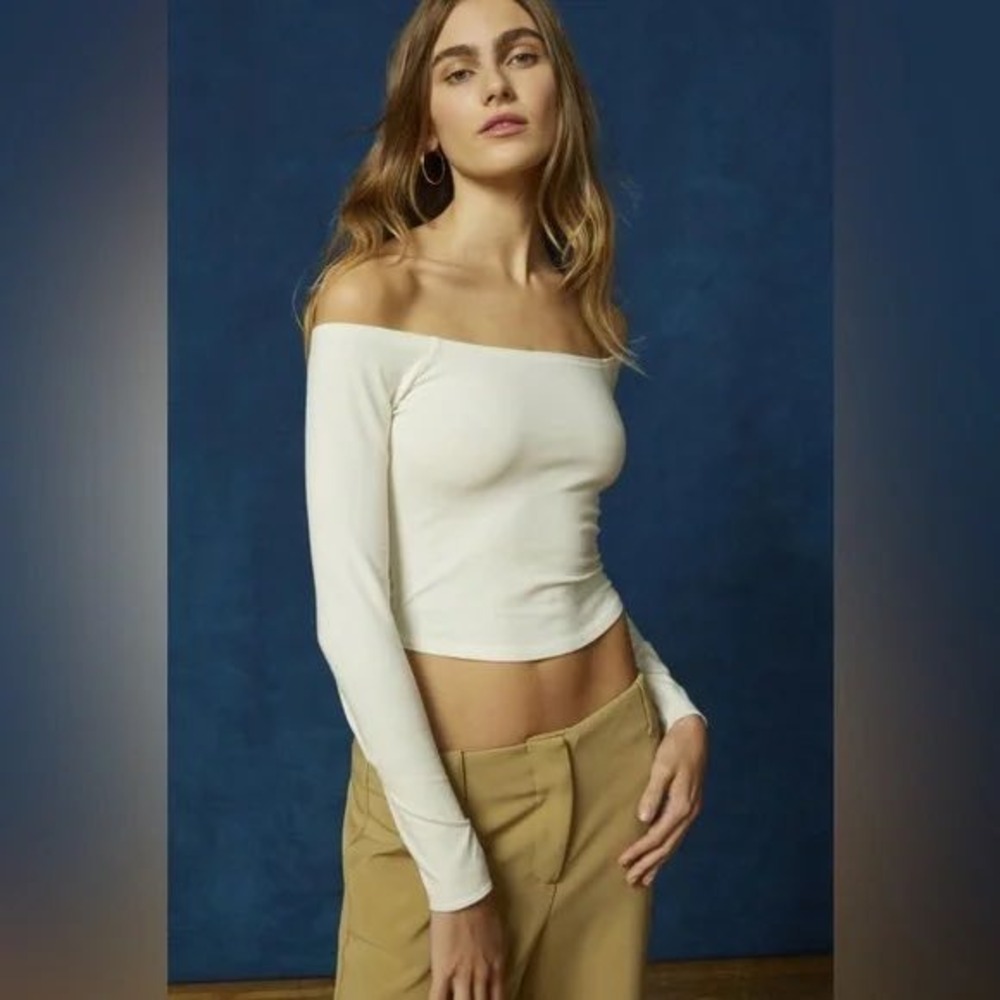Urban‎ Outfitters BDG Alex Cream Off-the-Shoulder Long Sleeve Stretch Top Size M